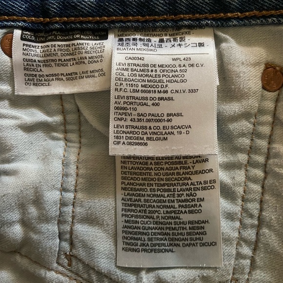 Vintage Levi's 501 Medium Wash – 32 x 32 - Picture 10 of 12